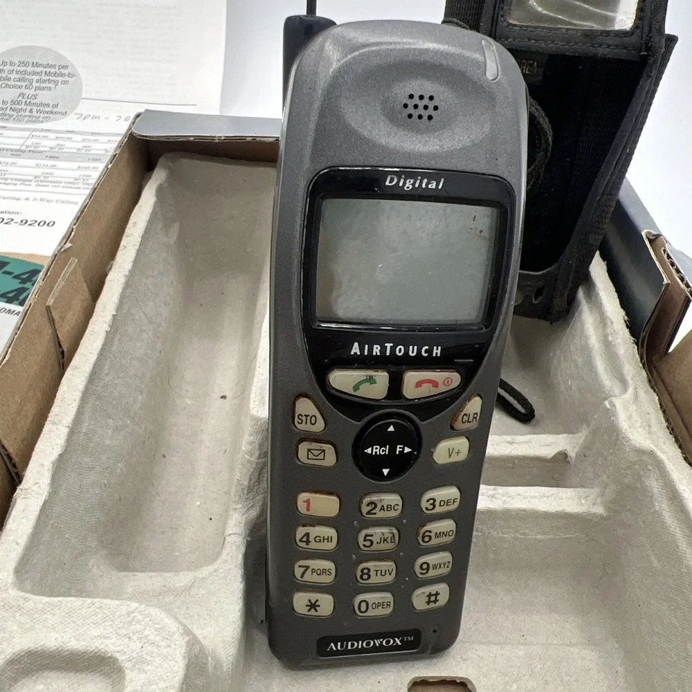 Vintage AirTouch Digital Phone AUDIOVOX CDM 4000AT, Box, Accessories, FREE SHIP